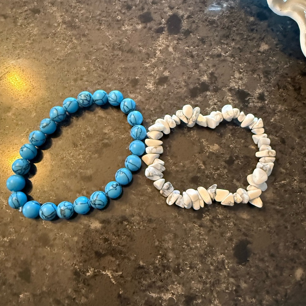 Howlite bracelet pair - Picture 2 of 4
